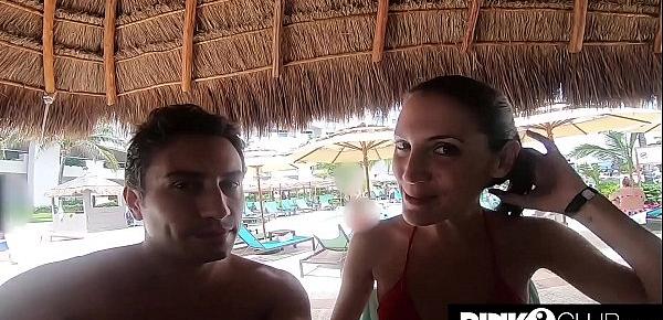 POV di Kim e Paolo di MySweetApple scopano nel resort a Cancun